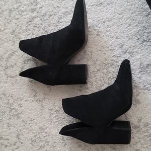 Steve Madden Black Suede Booties